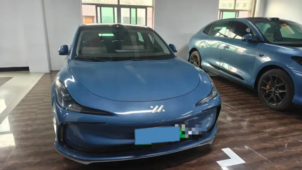 2024 IM L6 BEV 75KWH,autocango,china used car exporter,china ev exporter,chinese used car exporter,chinese used ev exporter