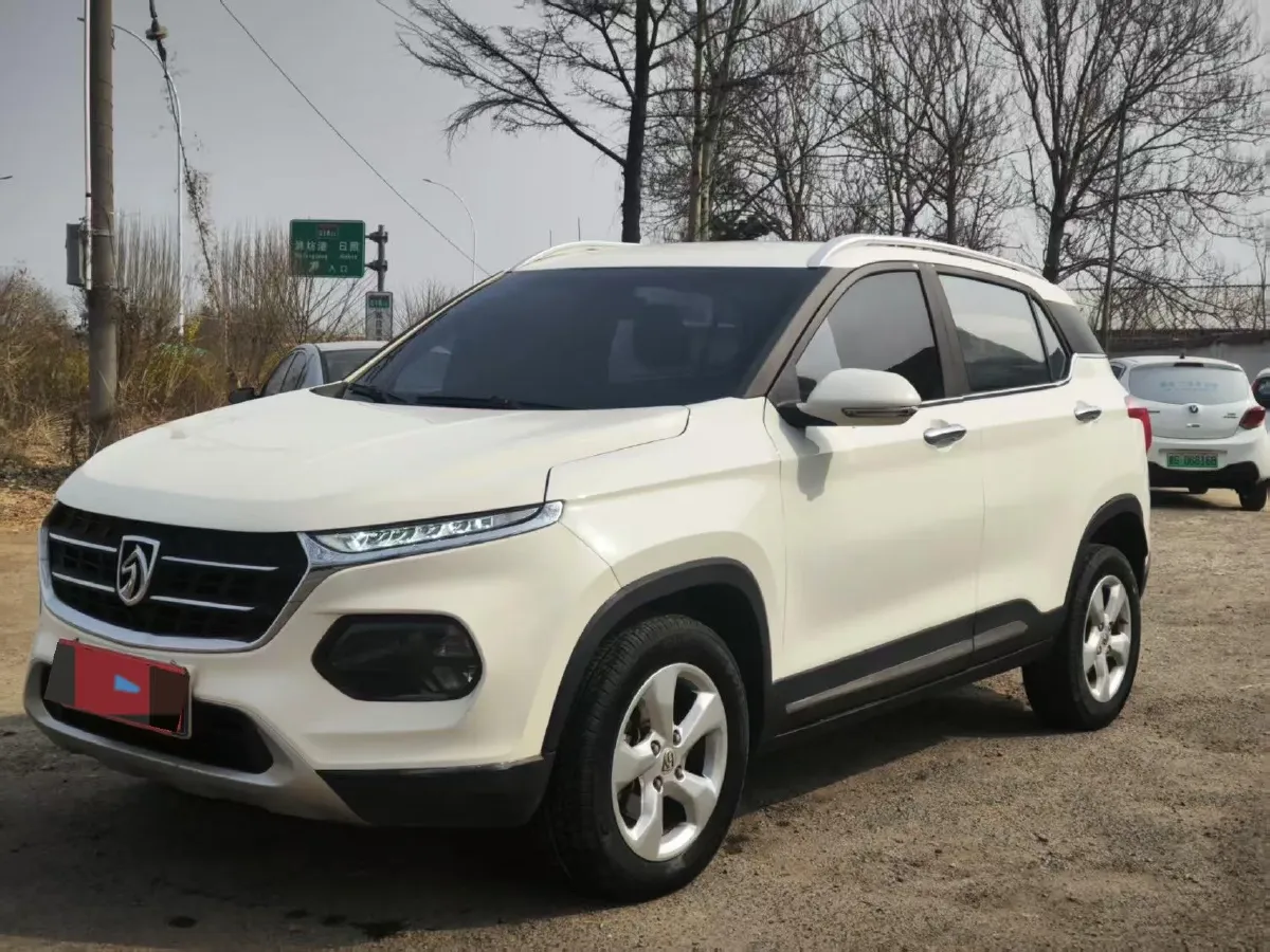 2017 BaoJun 310W 1.5L 105HP L4 6MT,autocango,china used car exporter,china ev exporter,chinese used car exporter,chinese used ev exporter