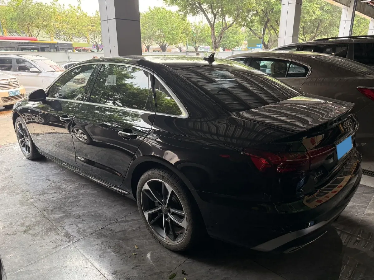 2020 Audi A4L 2.0T 190HP L4 7DCT,autocango,china used car exporter,china ev exporter,chinese used car exporter,chinese used ev exporter
