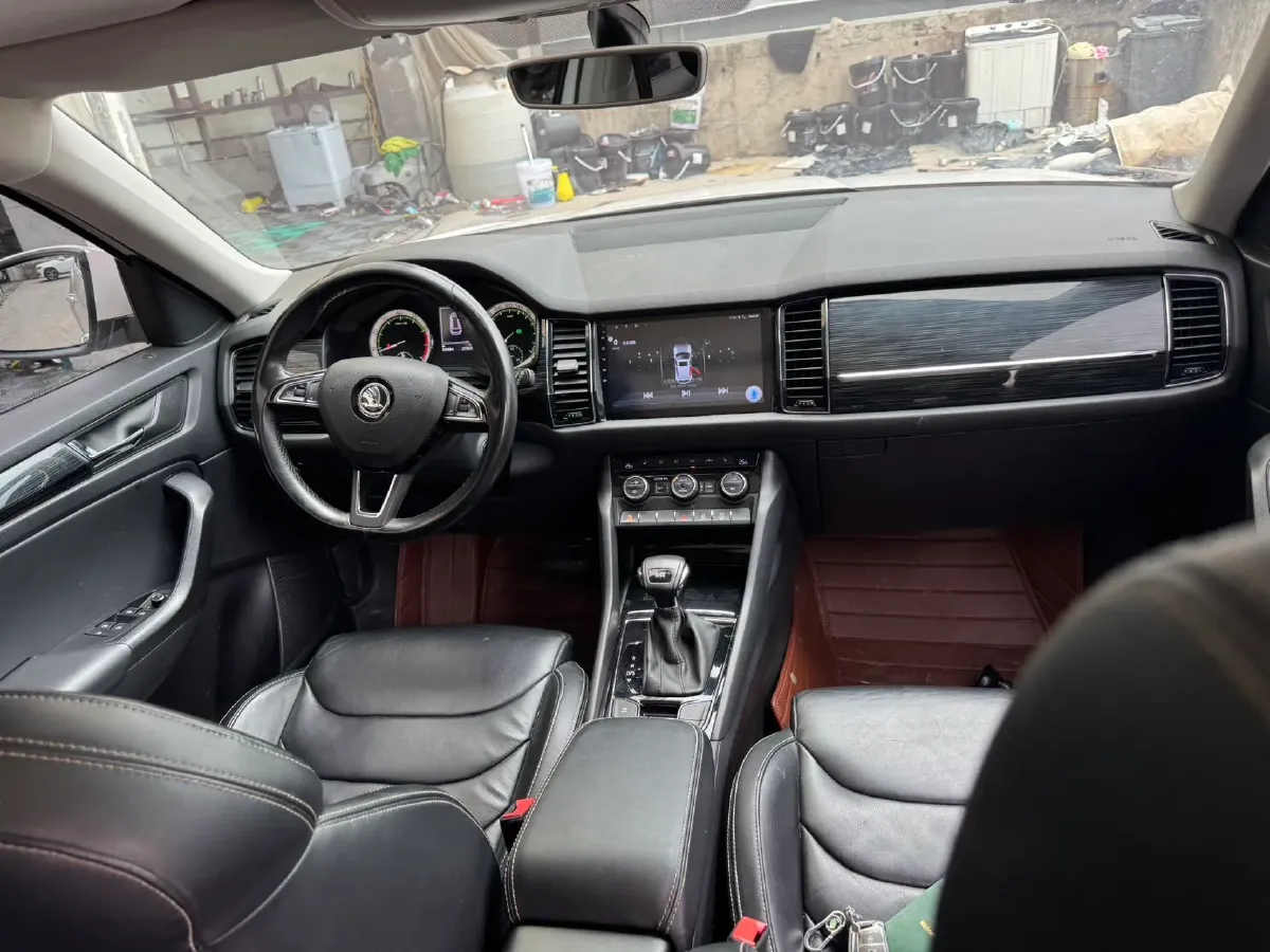 2018 Skoda Kodiak 2.0T 186HP L4 7DCT,autocango,china used car exporter,china ev exporter,chinese used car exporter,chinese used ev exporter