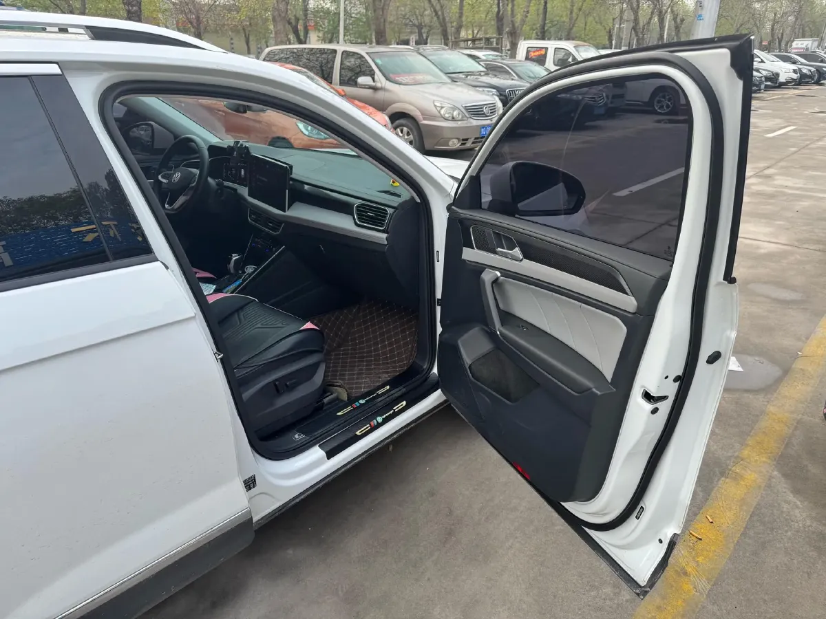 2024 Volkswagen Tayron 1.5T 160HP L4 7DCT,autocango,china used car exporter,china ev exporter,chinese used car exporter,chinese used ev exporter