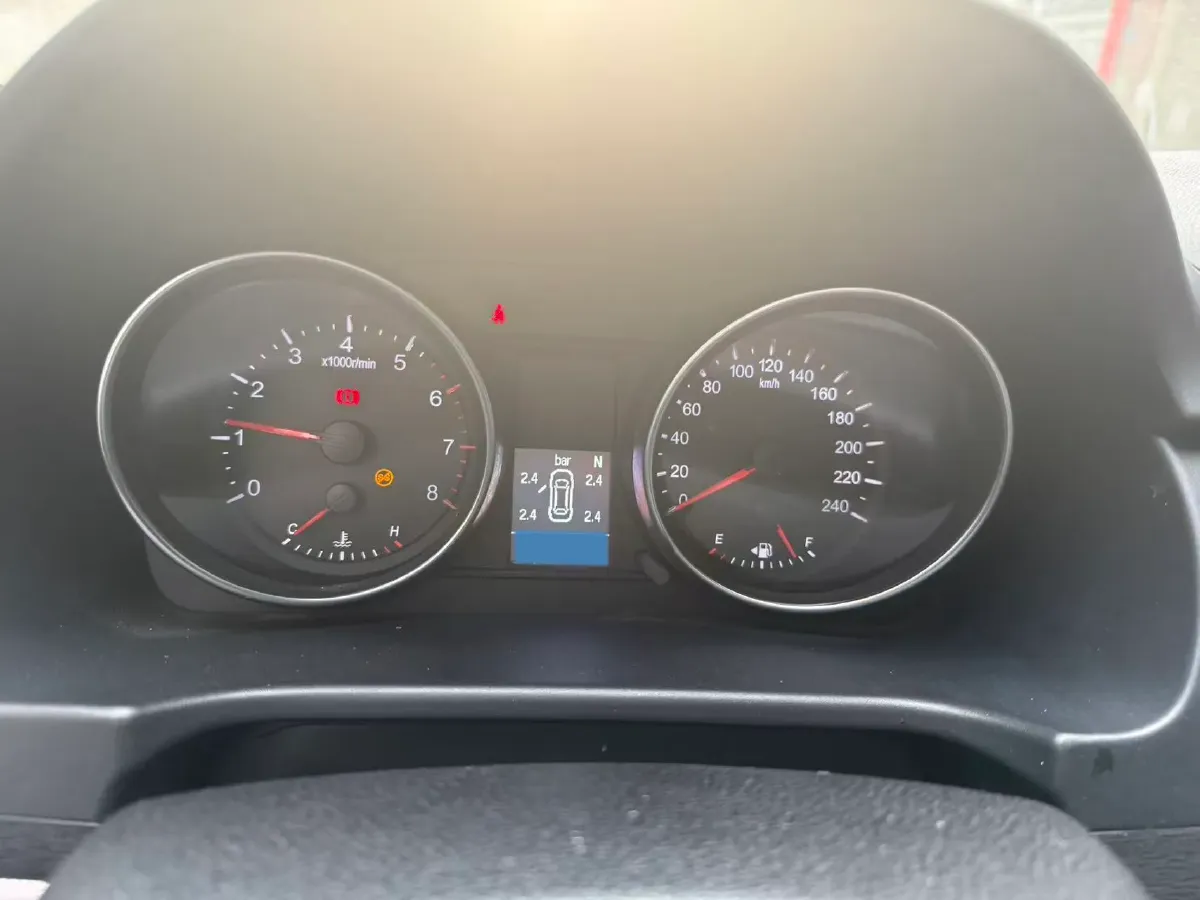 2019 Haval M6 1.5T 150HP L4 7DCT,autocango,china used car exporter,china ev exporter,chinese used car exporter,chinese used ev exporter