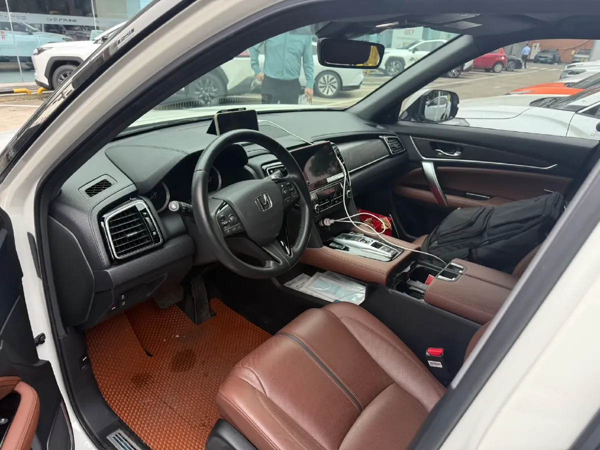 2020 Honda UR-V 2.0T 272HP L4 9AT,autocango,china used car exporter,china ev exporter,chinese used car exporter,chinese used ev exporter