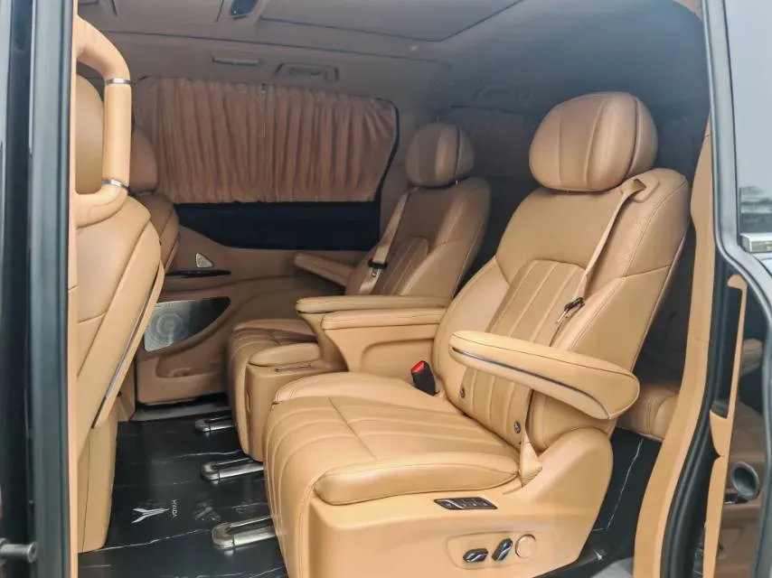 2024 Voyah Dream 1.5T 150HP L4 PHEV 43KWH,autocango,china used car exporter,china ev exporter,chinese used car exporter,chinese used ev exporter