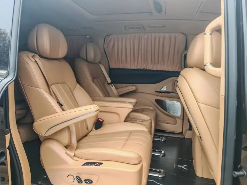 2024 Voyah Dream 1.5T 150HP L4 PHEV 43KWH,autocango,china used car exporter,china ev exporter,chinese used car exporter,chinese used ev exporter