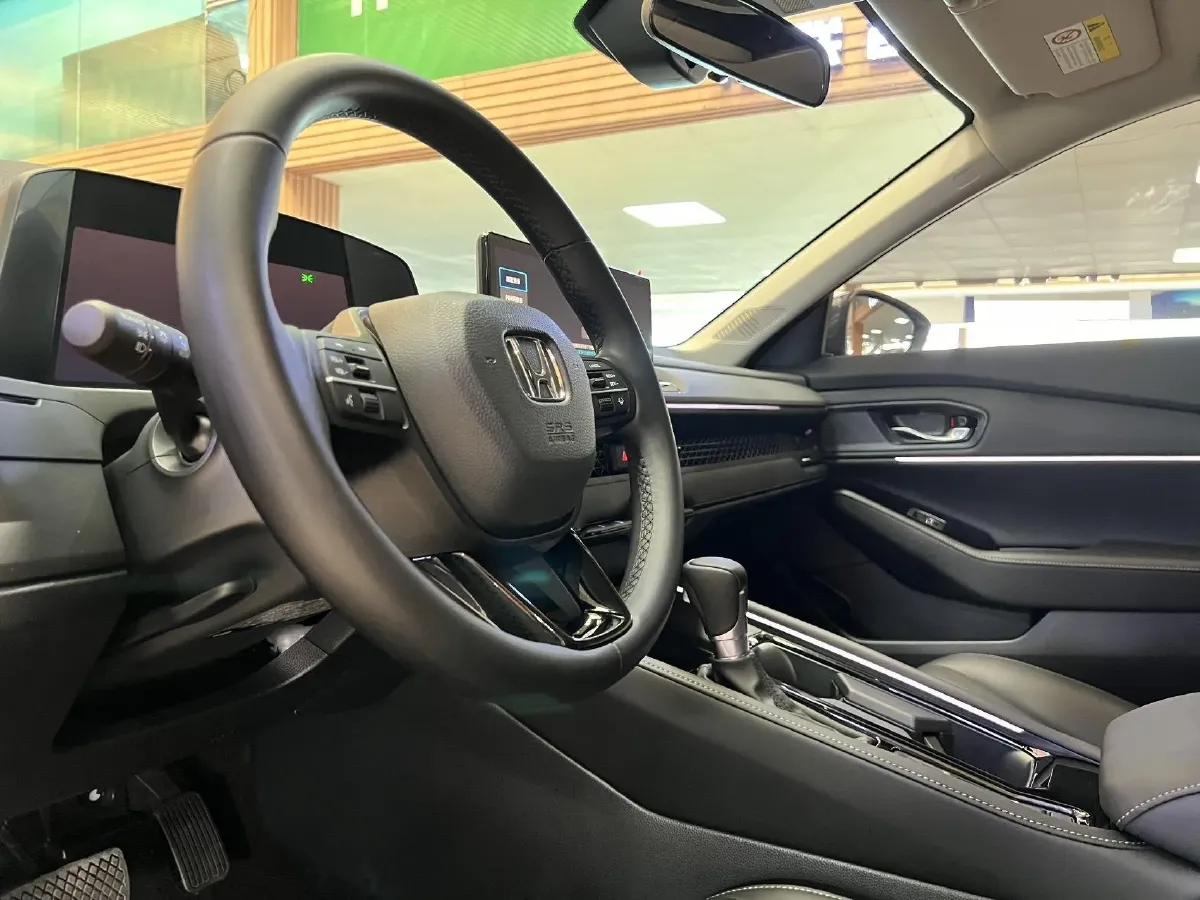 2023 Honda Accord 1.5T 192HP L4 CVT,autocango,china used car exporter,china ev exporter,chinese used car exporter,chinese used ev exporter