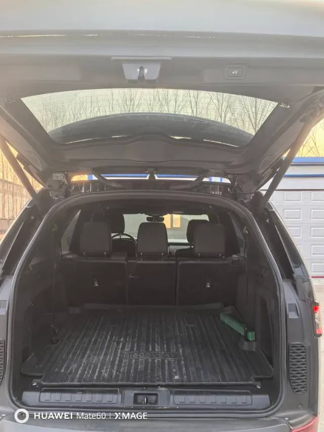 2018 Land Rover Discovery 2.0T 300HP L4 8AT,autocango,china used car exporter,china ev exporter,chinese used car exporter,chinese used ev exporter