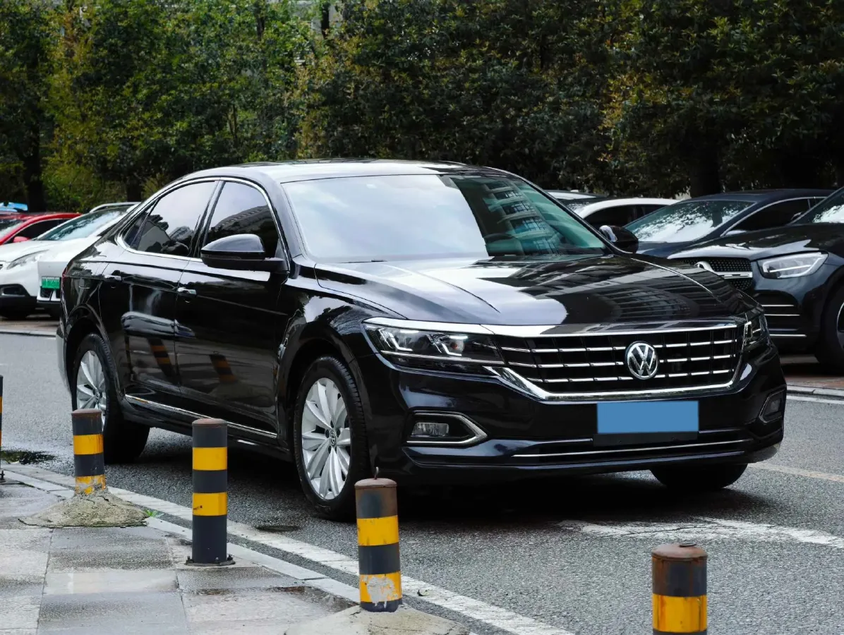 2019 Skoda Kodiak 2.0T 186HP L4 7DCT,autocango,china used car exporter,china ev exporter,chinese used car exporter,chinese used ev exporter