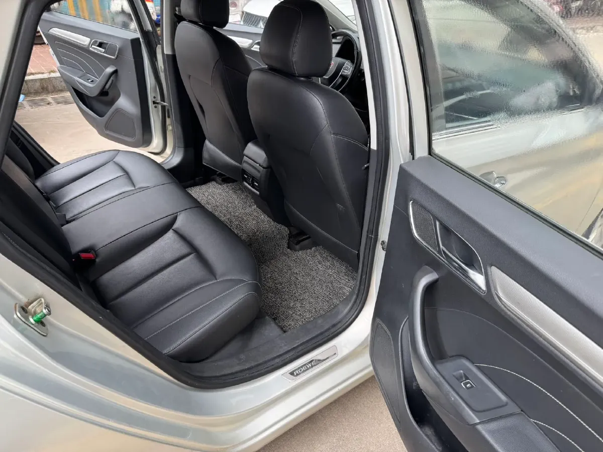 2017 Roewe i6 1.0T 125HP L3 2AT PHEV,autocango,china used car exporter,china ev exporter,chinese used car exporter,chinese used ev exporter