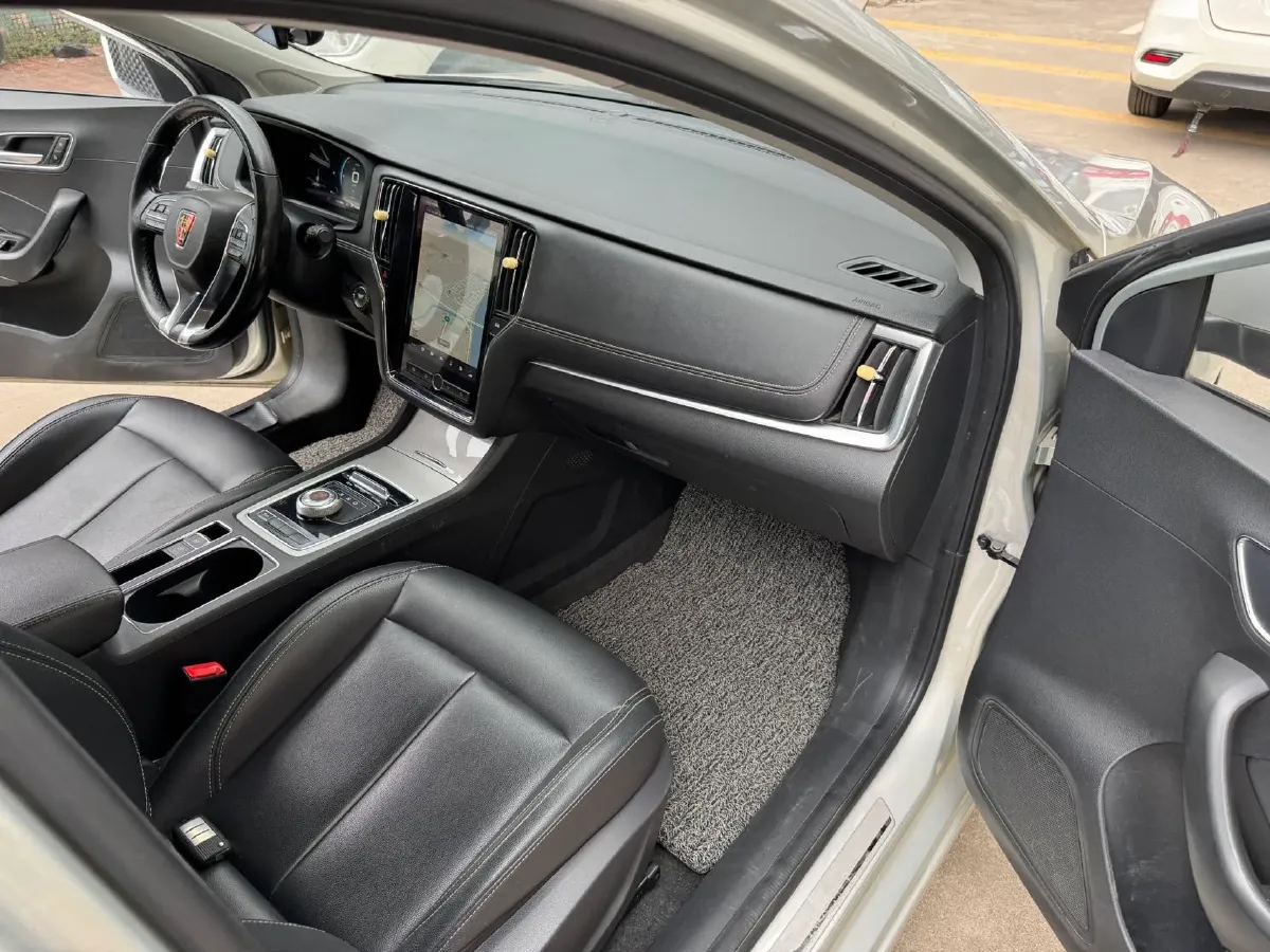 2017 Roewe i6 1.0T 125HP L3 2AT PHEV,autocango,china used car exporter,china ev exporter,chinese used car exporter,chinese used ev exporter