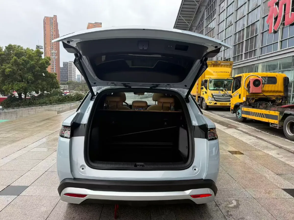 2024 BYD SongL DM-i 1.5L 101HP L4 E-CVT PHEV 18.3KWH,autocango,china used car exporter,china ev exporter,chinese used car exporter,chinese used ev exporter