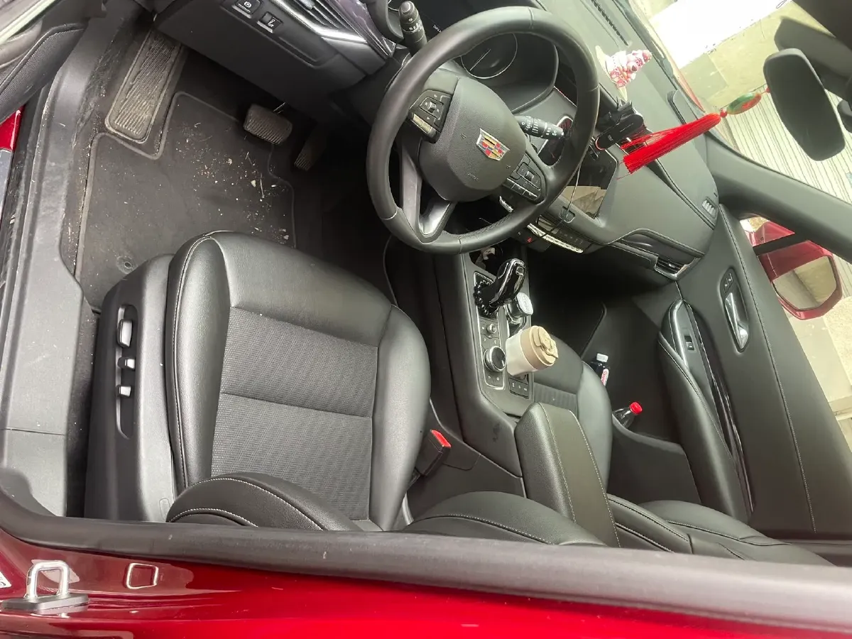 2022 Cadillac XT4 2.0T 237HP L4 9AT,autocango,china used car exporter,china ev exporter,chinese used car exporter,chinese used ev exporter