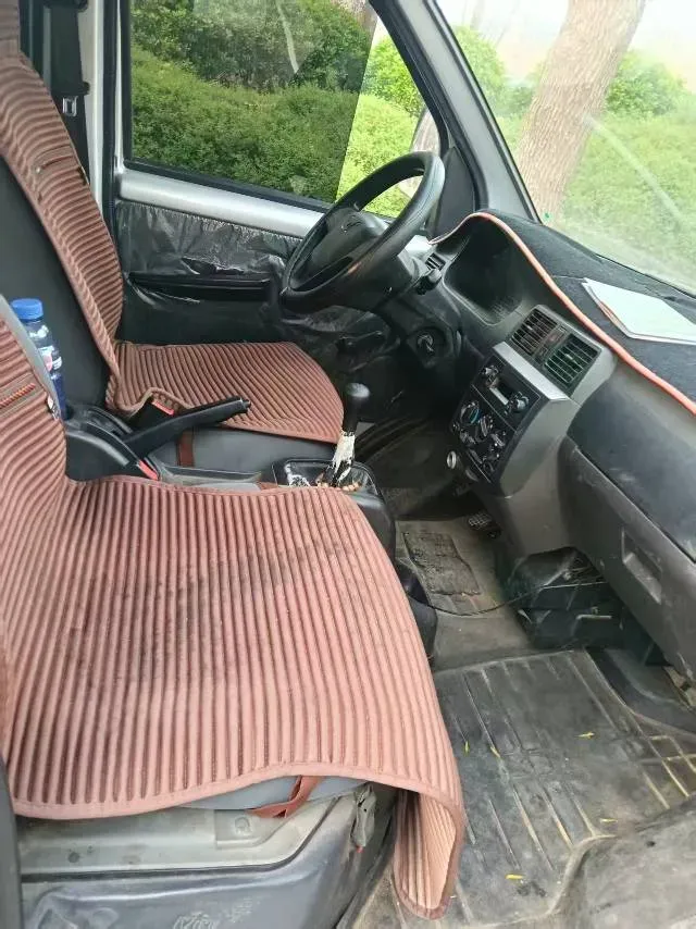 2021 WuLing RongGuang Mini Truck 1.5L 99HP L4 5MT,autocango,china used car exporter,china ev exporter,chinese used car exporter,chinese used ev exporter