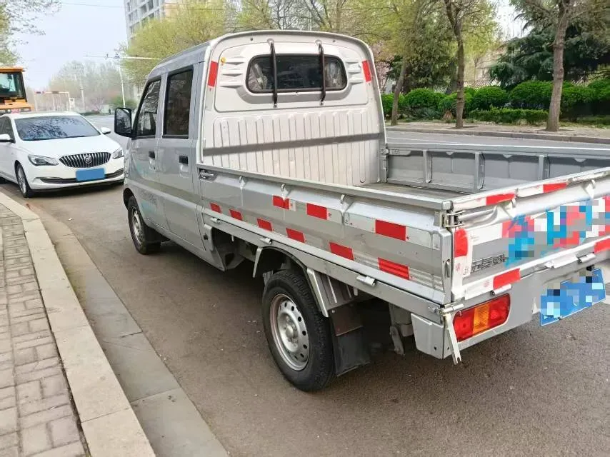 2021 WuLing RongGuang Mini Truck 1.5L 99HP L4 5MT,autocango,china used car exporter,china ev exporter,chinese used car exporter,chinese used ev exporter