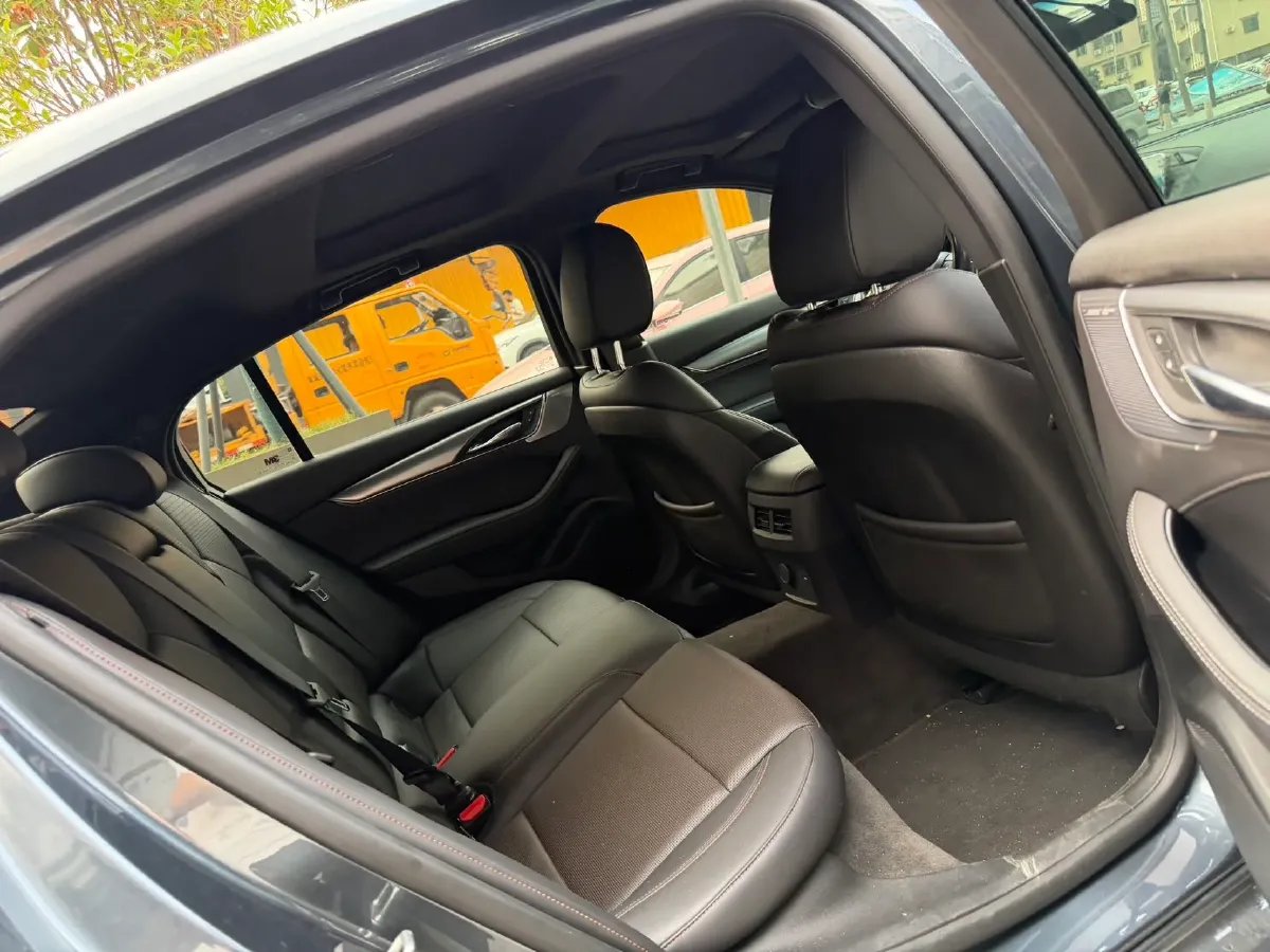 2020 Cadillac CT5 2.0T 237HP L4 10AT,autocango,china used car exporter,china ev exporter,chinese used car exporter,chinese used ev exporter