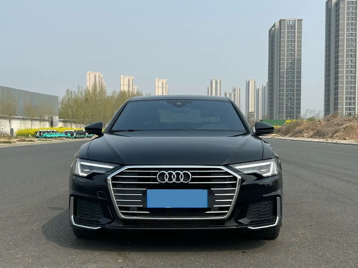 2020 Audi A6L 2.0T 224HP L4 7DCT,autocango,china used car exporter,china ev exporter,chinese used car exporter,chinese used ev exporter