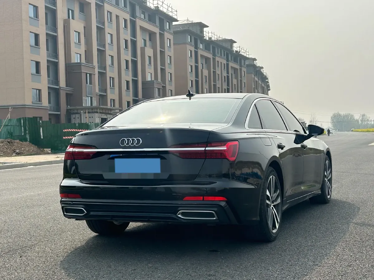 2020 Audi A6L 2.0T 224HP L4 7DCT,autocango,china used car exporter,china ev exporter,chinese used car exporter,chinese used ev exporter
