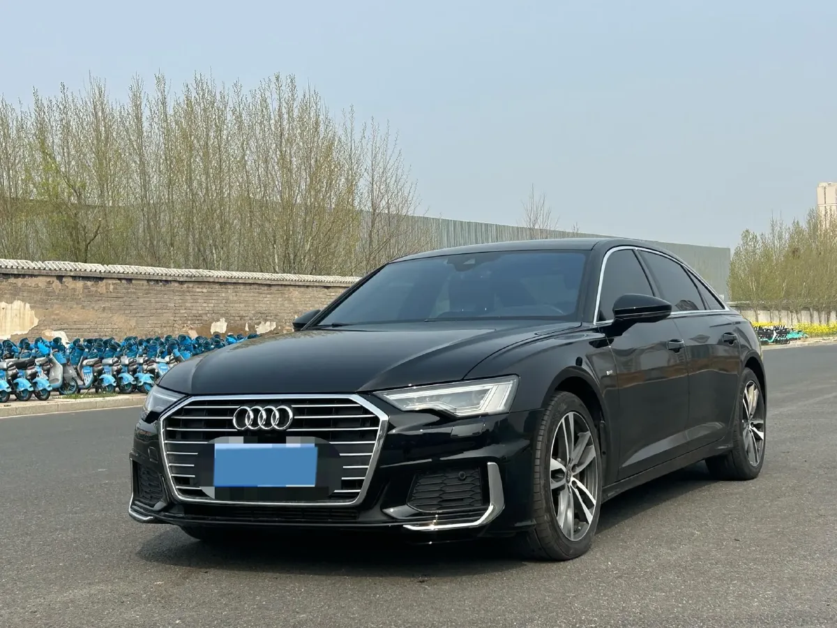 2020 Audi A6L 2.0T 224HP L4 7DCT,autocango,china used car exporter,china ev exporter,chinese used car exporter,chinese used ev exporter