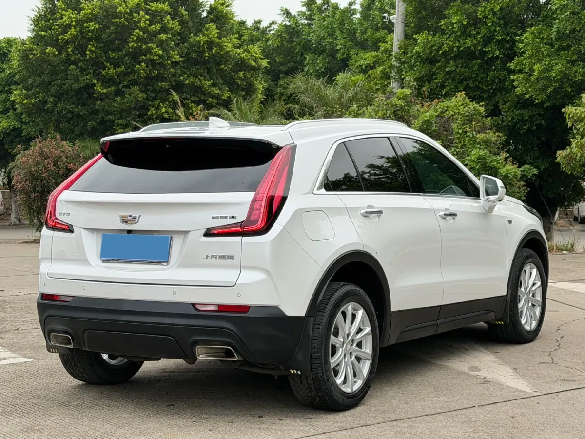 2020 Cadillac XT4 2.0T 241HP L4 9AT,autocango,china used car exporter,china ev exporter,chinese used car exporter,chinese used ev exporter