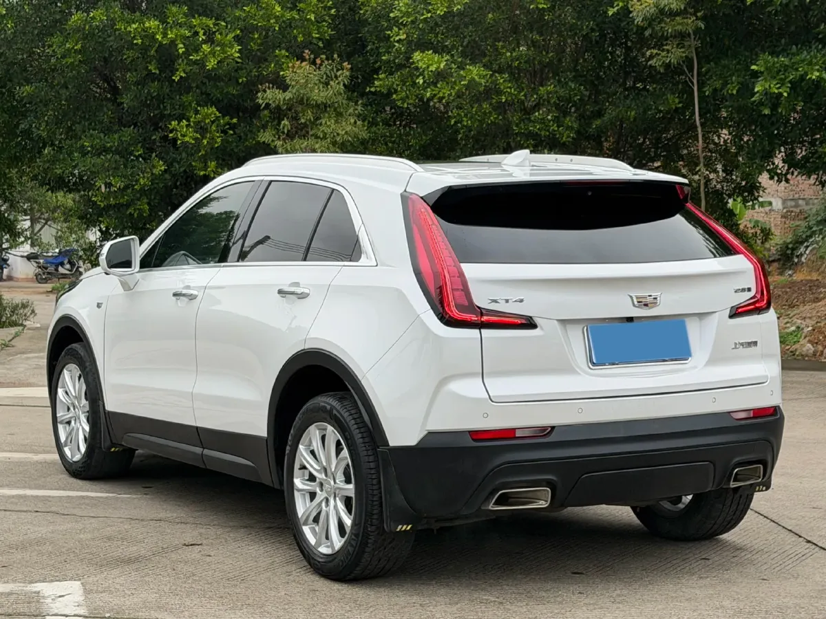 2020 Cadillac XT4 2.0T 241HP L4 9AT,autocango,china used car exporter,china ev exporter,chinese used car exporter,chinese used ev exporter