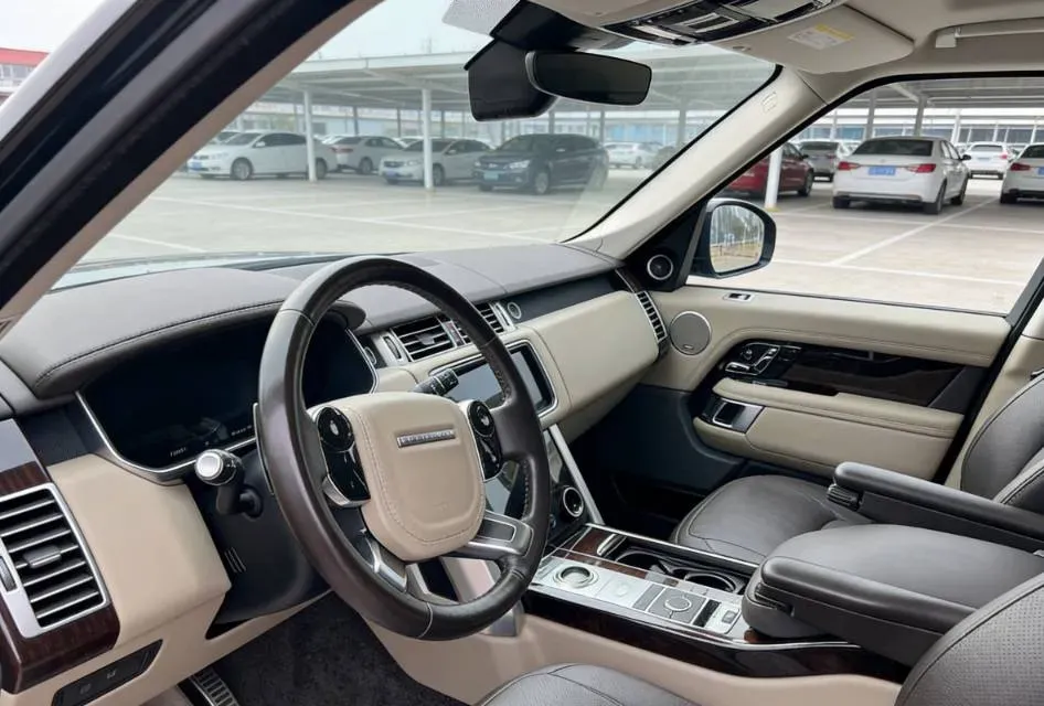 2022 Land Rover Range Rover 3.0T 400HP L6 8AT,autocango,china used car exporter,china ev exporter,chinese used car exporter,chinese used ev exporter