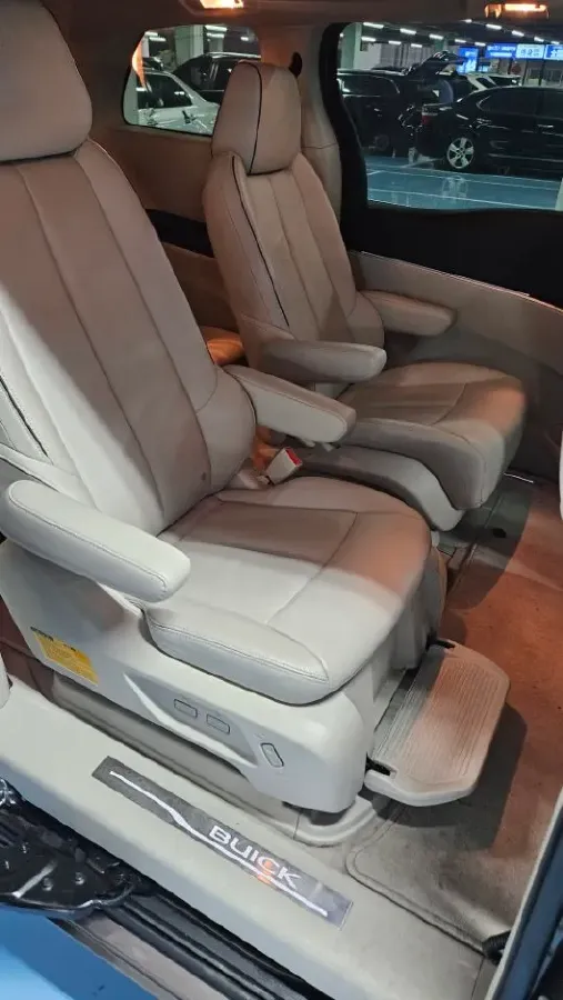 2020 Buick GL8 2.0T 237HP L4 9AT,autocango,china used car exporter,china ev exporter,chinese used car exporter,chinese used ev exporter