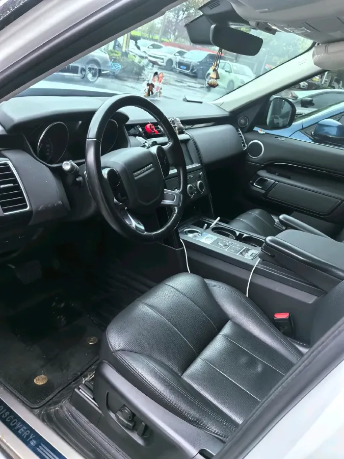 2018 Land Rover Discovery 3.0T 340HP V6 8AT,autocango,china used car exporter,china ev exporter,chinese used car exporter,chinese used ev exporter