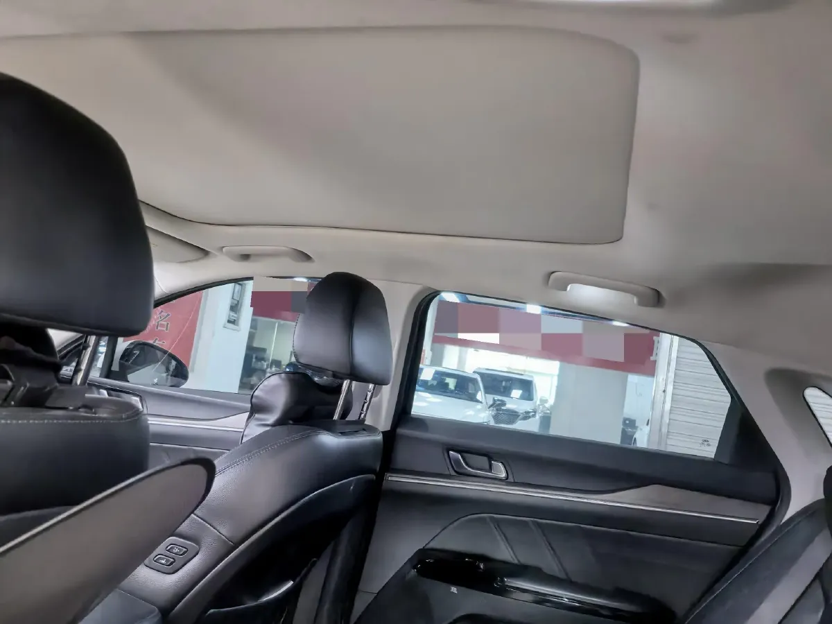 2020 Kia K5 2.0T 240HP L4 8AT,autocango,china used car exporter,china ev exporter,chinese used car exporter,chinese used ev exporter