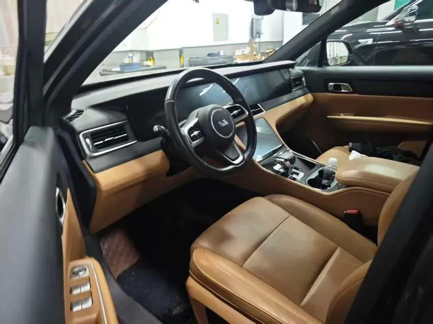 2021 Li ONE Range Extended 131HP REEV 40.5KWH,autocango,china used car exporter,china ev exporter,chinese used car exporter,chinese used ev exporter