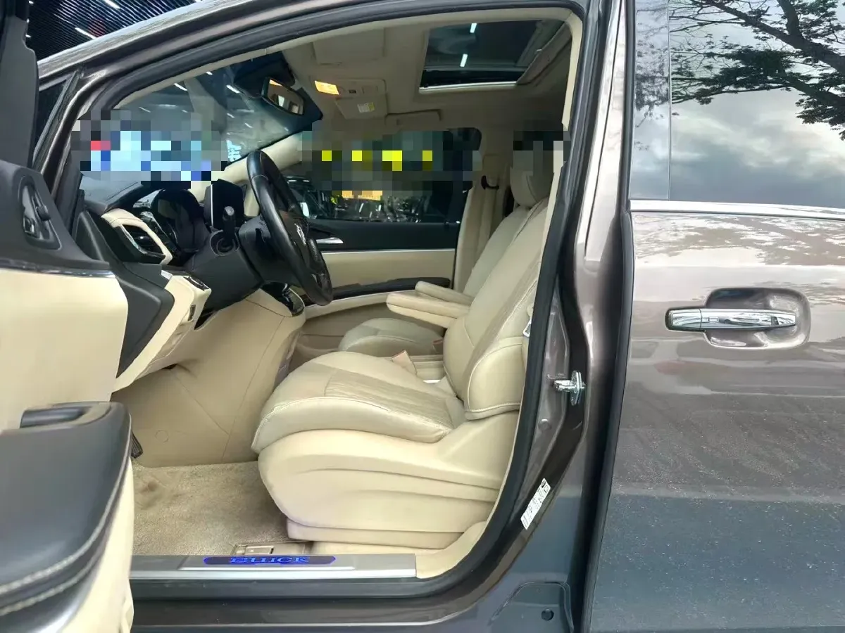 2023 Buick GL8 2.0T 237HP L4 9AT,autocango,china used car exporter,china ev exporter,chinese used car exporter,chinese used ev exporter