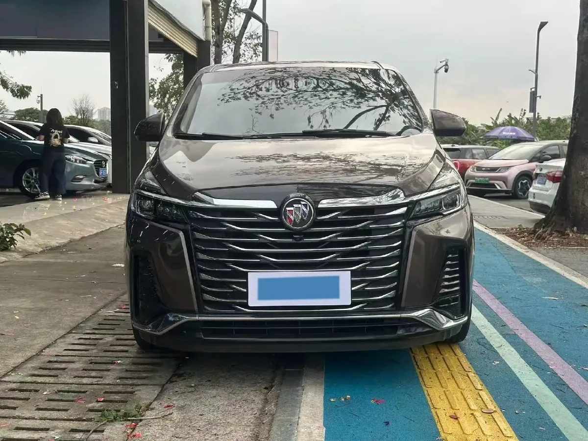 2023 Buick GL8 2.0T 237HP L4 9AT,autocango,china used car exporter,china ev exporter,chinese used car exporter,chinese used ev exporter