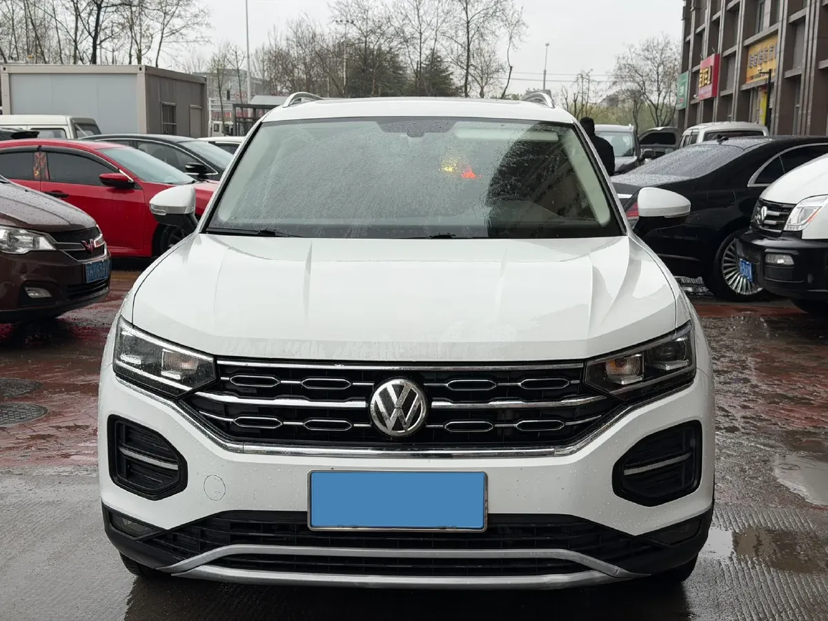 2019 Jeep Cherokee 2.0T 234HP L4 9AT,autocango,china used car exporter,china ev exporter,chinese used car exporter,chinese used ev exporter