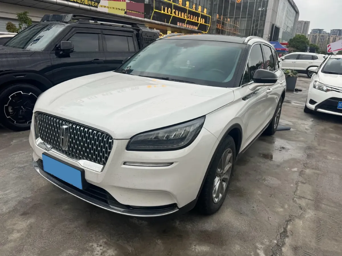 2020 Lincoln Corsair 2.0T 245HP L4 8AT,autocango,china used car exporter,china ev exporter,chinese used car exporter,chinese used ev exporter