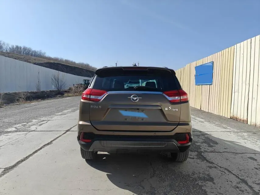 2018 HaiMa S5 Young Edition 1.6L 122HP L4 CVT,autocango,china used car exporter,china ev exporter,chinese used car exporter,chinese used ev exporter