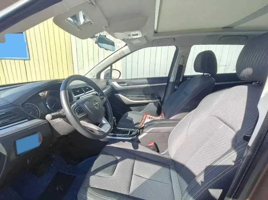 2018 HaiMa S5 Young Edition 1.6L 122HP L4 CVT,autocango,china used car exporter,china ev exporter,chinese used car exporter,chinese used ev exporter