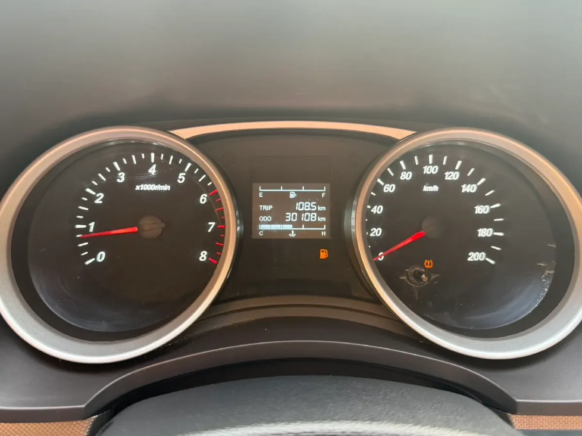 2021 WuLing RongGuang New Truck 1.5L 99HP L4 5MT,autocango,china used car exporter,china ev exporter,chinese used car exporter,chinese used ev exporter