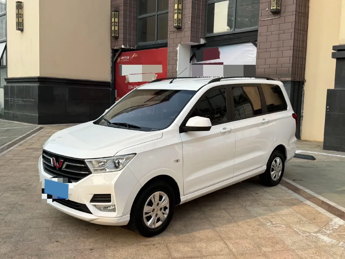 2021 WuLing RongGuang New Truck 1.5L 99HP L4 5MT,autocango,china used car exporter,china ev exporter,chinese used car exporter,chinese used ev exporter
