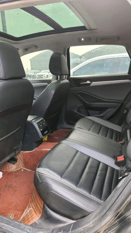 2019 Jeep Renegade 1.3T 173HP L4 7DCT,autocango,china used car exporter,china ev exporter,chinese used car exporter,chinese used ev exporter