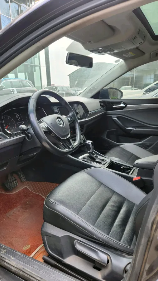 2019 Jeep Renegade 1.3T 173HP L4 7DCT,autocango,china used car exporter,china ev exporter,chinese used car exporter,chinese used ev exporter