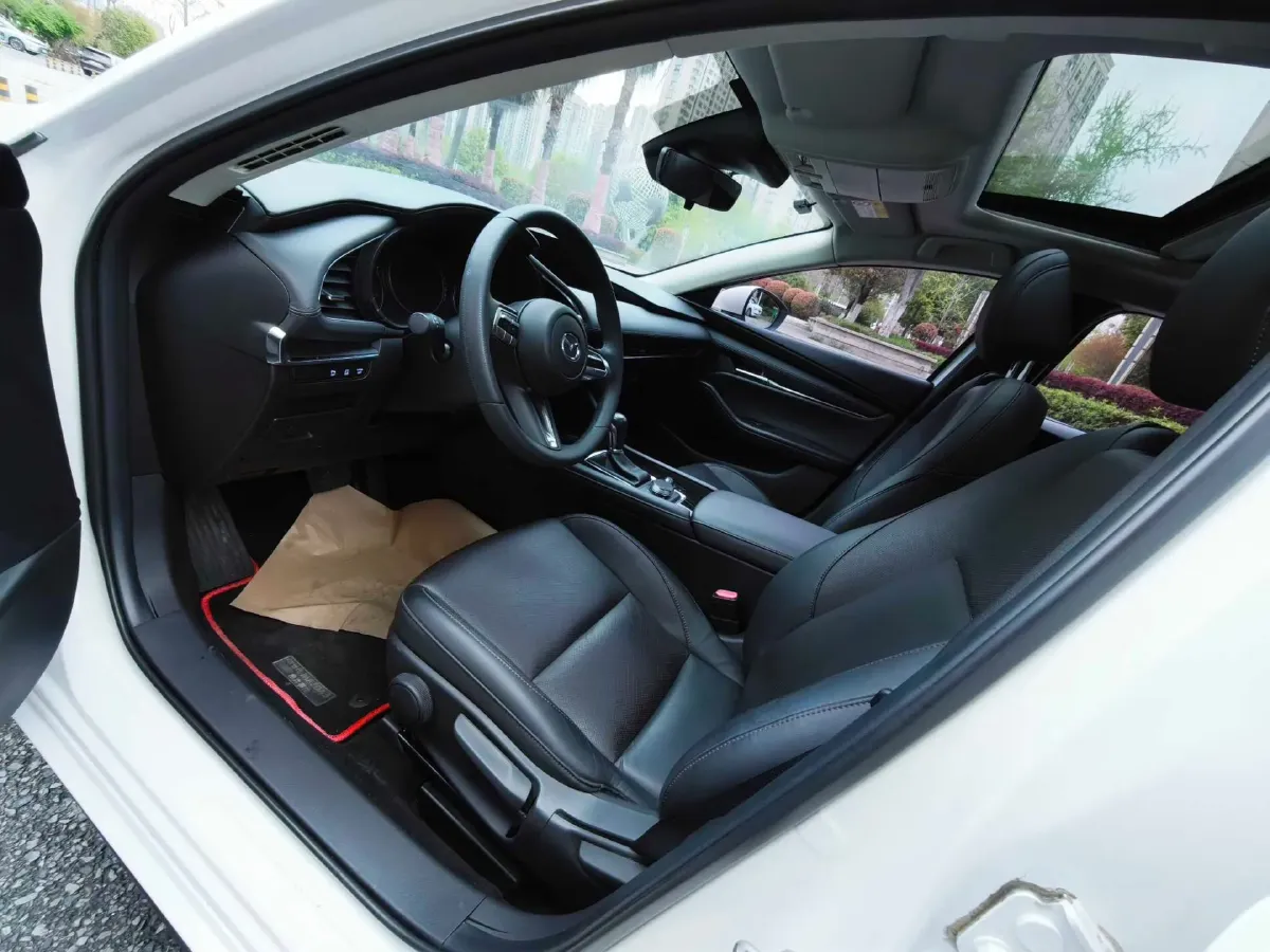 2021 Mazda 3 Axela 2.0L 158HP L4 6AT,autocango,china used car exporter,china ev exporter,chinese used car exporter,chinese used ev exporter