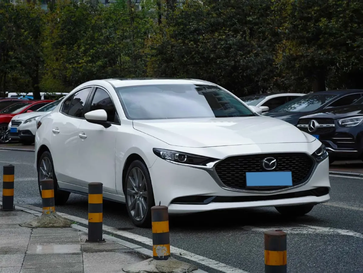 2021 Mazda 3 Axela 2.0L 158HP L4 6AT,autocango,china used car exporter,china ev exporter,chinese used car exporter,chinese used ev exporter