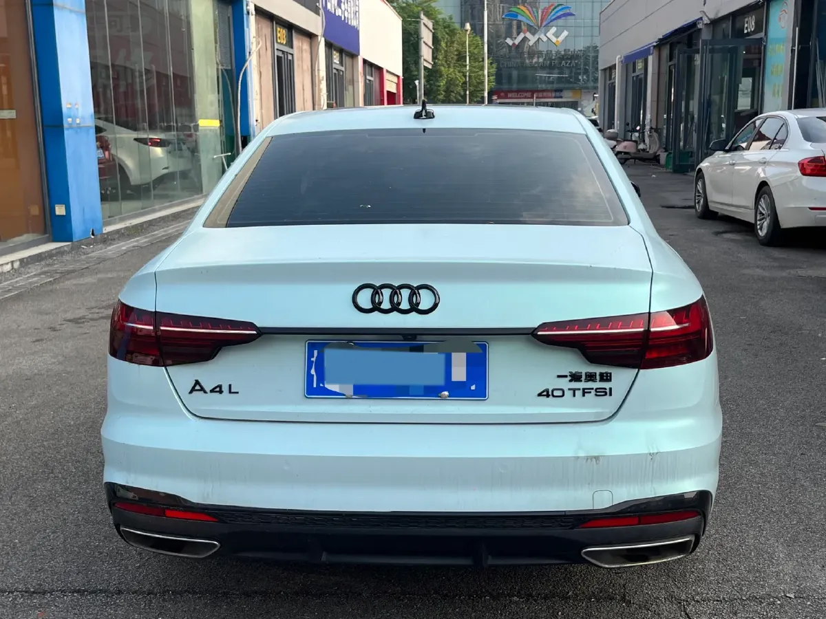 2022 Audi A4L 2.0T 190HP L4 7DCT,autocango,china used car exporter,china ev exporter,chinese used car exporter,chinese used ev exporter