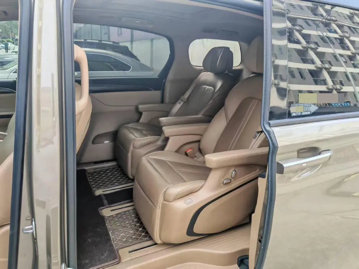 2021 Buick GL8 2.0T 237HP L4 9AT,autocango,china used car exporter,china ev exporter,chinese used car exporter,chinese used ev exporter