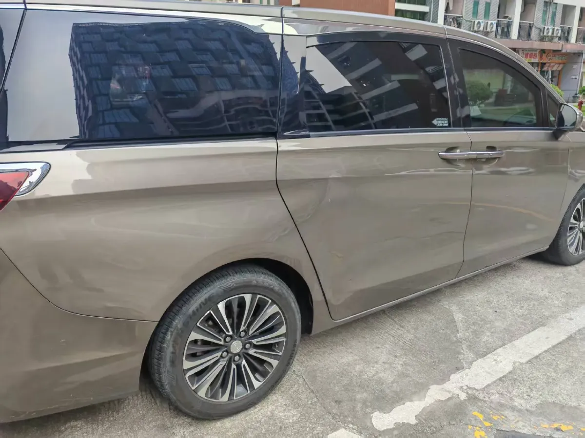 2021 Buick GL8 2.0T 237HP L4 9AT,autocango,china used car exporter,china ev exporter,chinese used car exporter,chinese used ev exporter