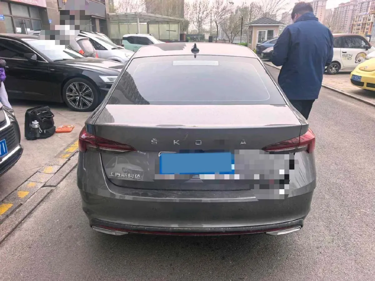 2022 Skoda Octavia 1.4T 150HP L4 7DCT,autocango,china used car exporter,china ev exporter,chinese used car exporter,chinese used ev exporter