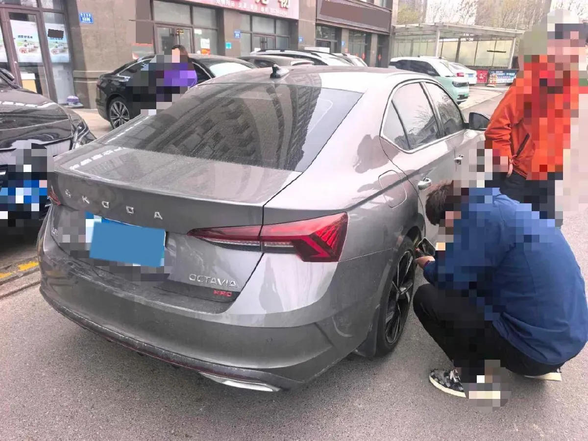 2022 Skoda Octavia 1.4T 150HP L4 7DCT,autocango,china used car exporter,china ev exporter,chinese used car exporter,chinese used ev exporter