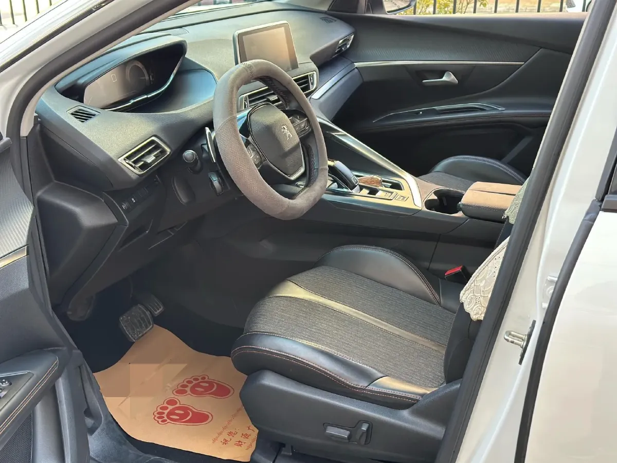 2019 Peugeot 5008 1.6T 167HP L4 6AT,autocango,china used car exporter,china ev exporter,chinese used car exporter,chinese used ev exporter