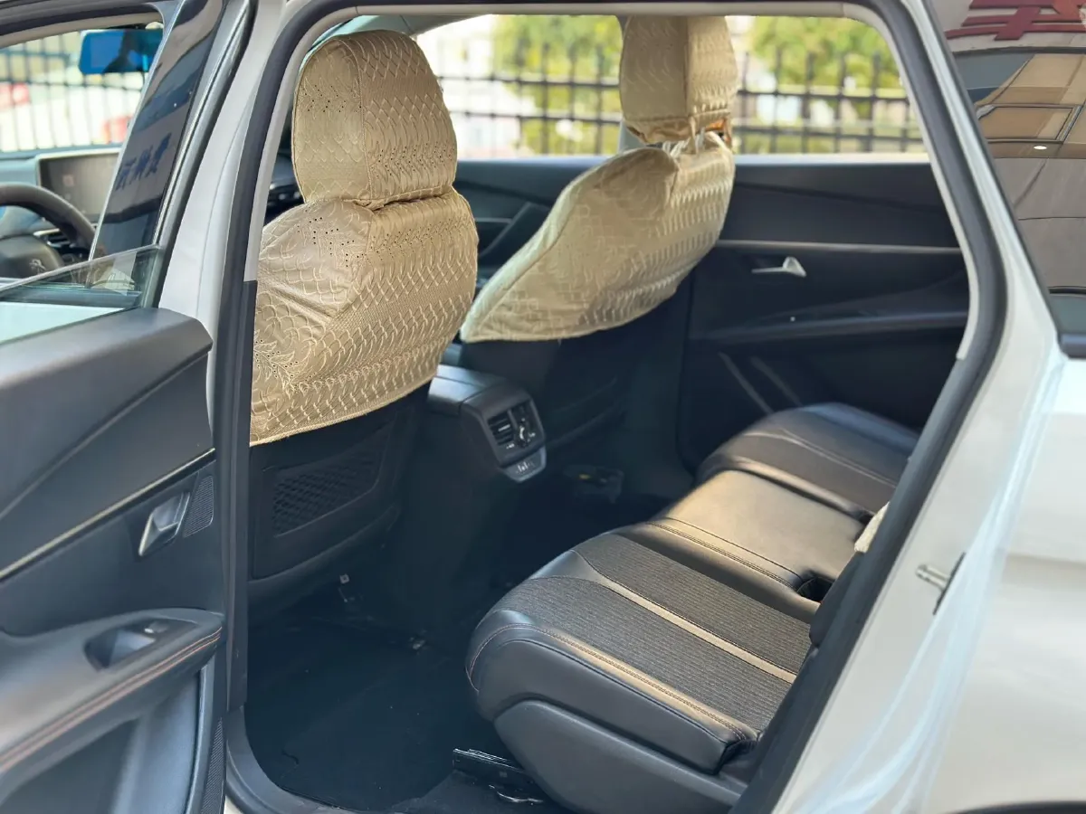 2019 Peugeot 5008 1.6T 167HP L4 6AT,autocango,china used car exporter,china ev exporter,chinese used car exporter,chinese used ev exporter