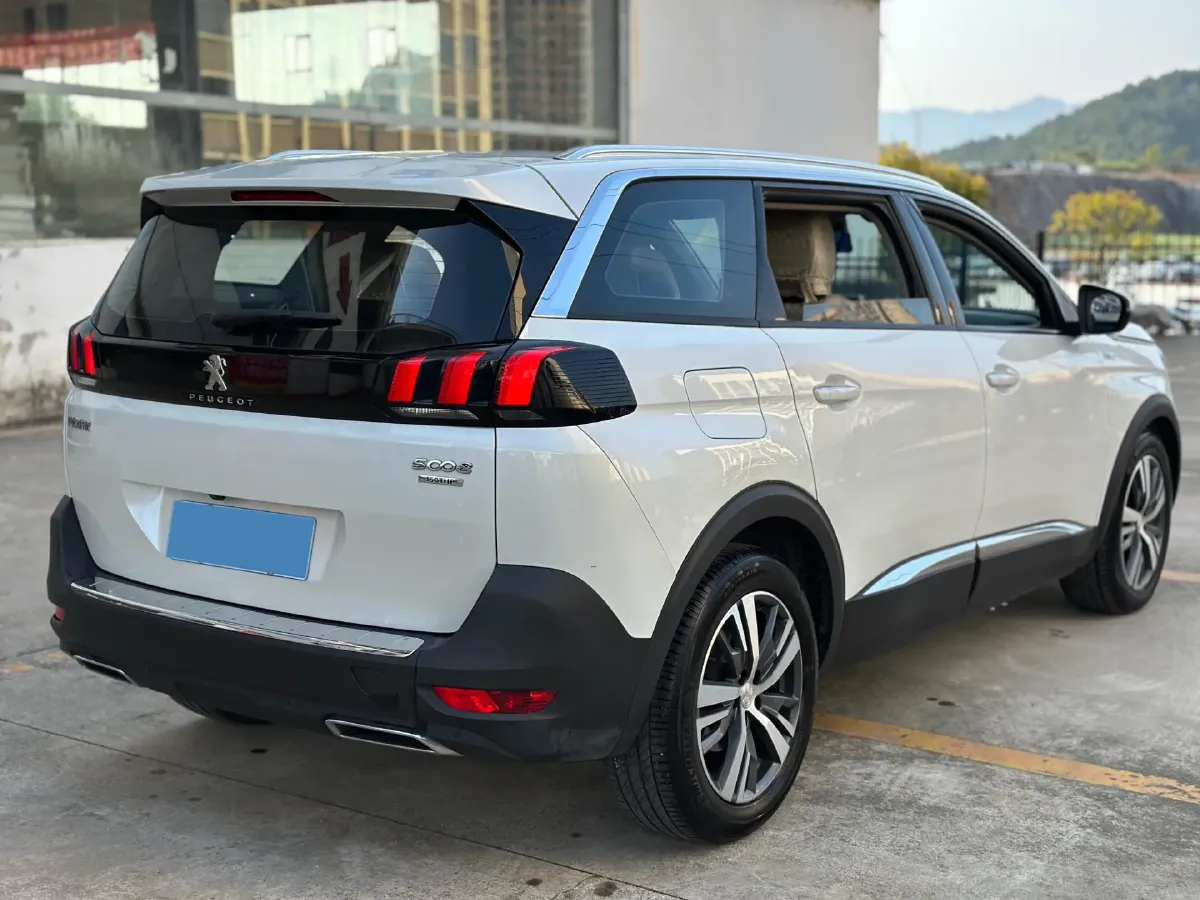 2019 Peugeot 5008 1.6T 167HP L4 6AT,autocango,china used car exporter,china ev exporter,chinese used car exporter,chinese used ev exporter