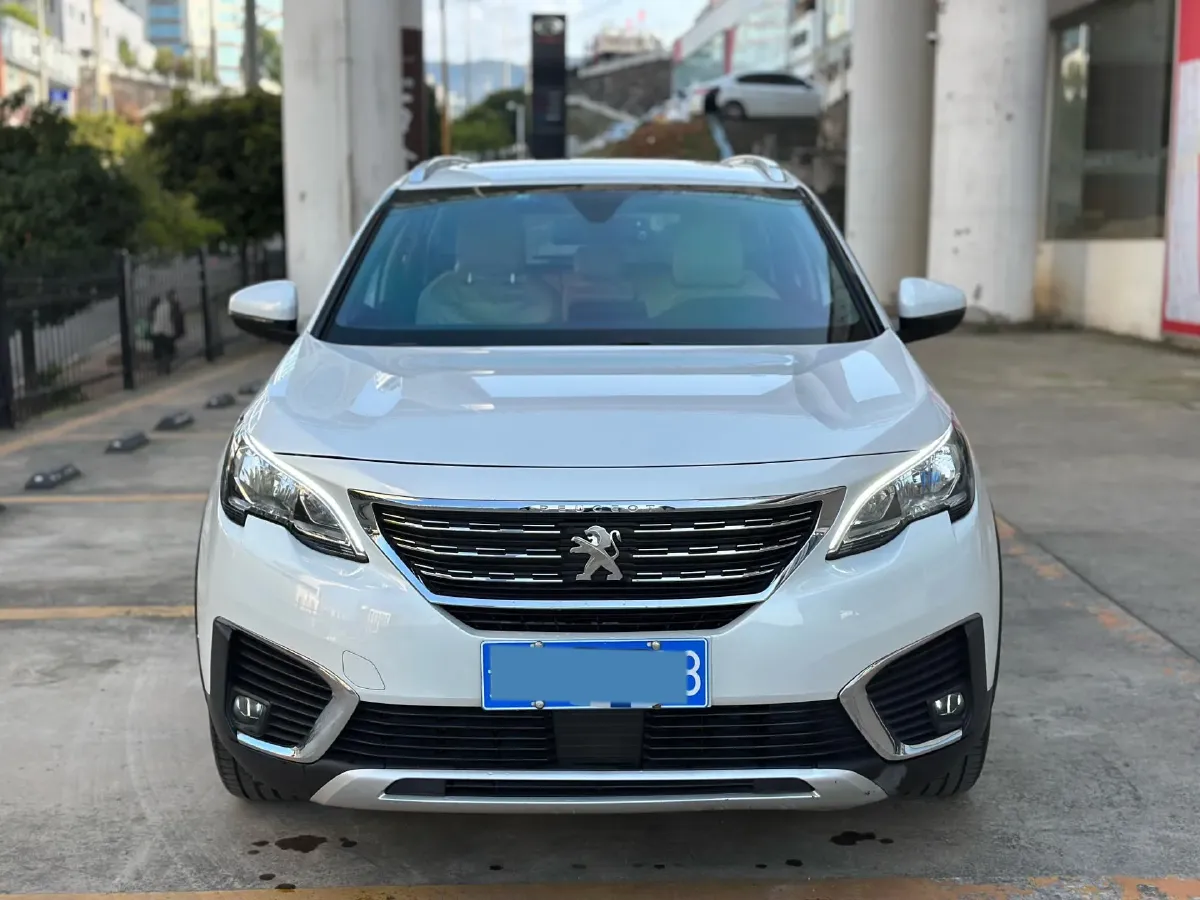 2019 Peugeot 5008 1.6T 167HP L4 6AT,autocango,china used car exporter,china ev exporter,chinese used car exporter,chinese used ev exporter
